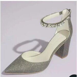 NEW Oleg Cassini Crystal Strap Glitter Pointed Toe Block Heels Size 6